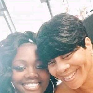 Meet your Posher, Reisha